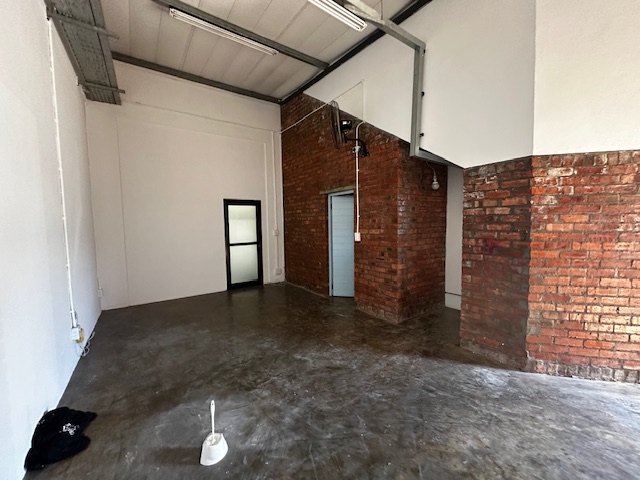 To Let Commercial Property for Rent in Maitland Western Cape